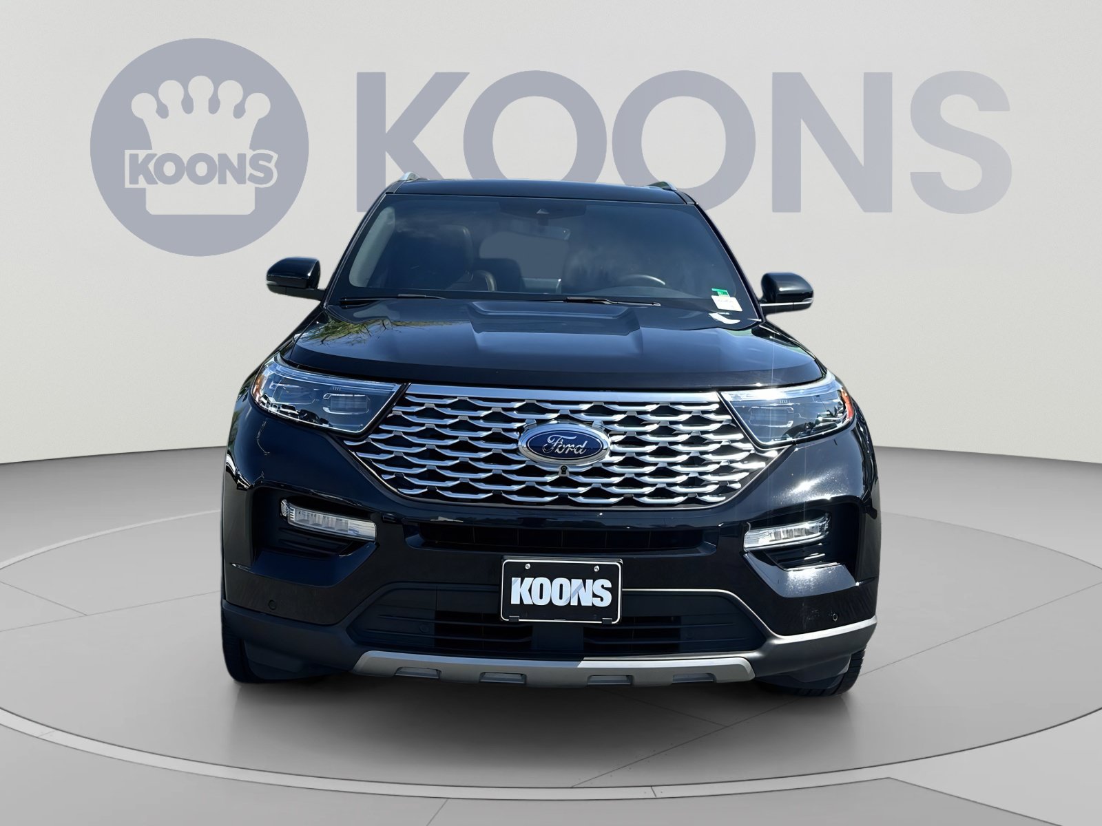 Used 2020 Ford Explorer Platinum w/ Premium Technology Package AWD/4WD image 4