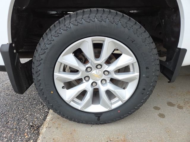 Used 2020 Chevrolet Silverado 1500 Custom w/ Custom Value Package image 65