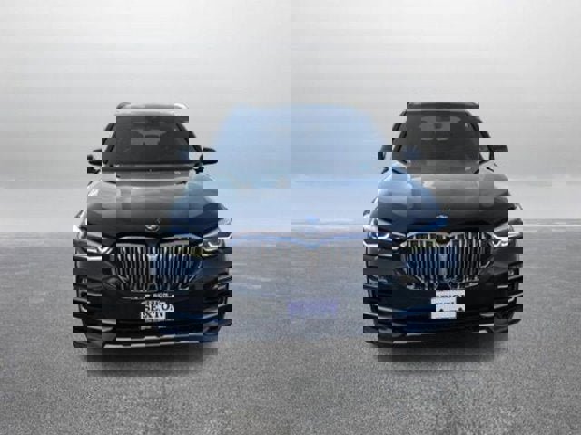Used 2019 BMW X5 xDrive40i w/ Luxury Seating Package image 4