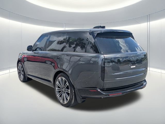 Certified 2025 Land Rover Range Rover SE image 7