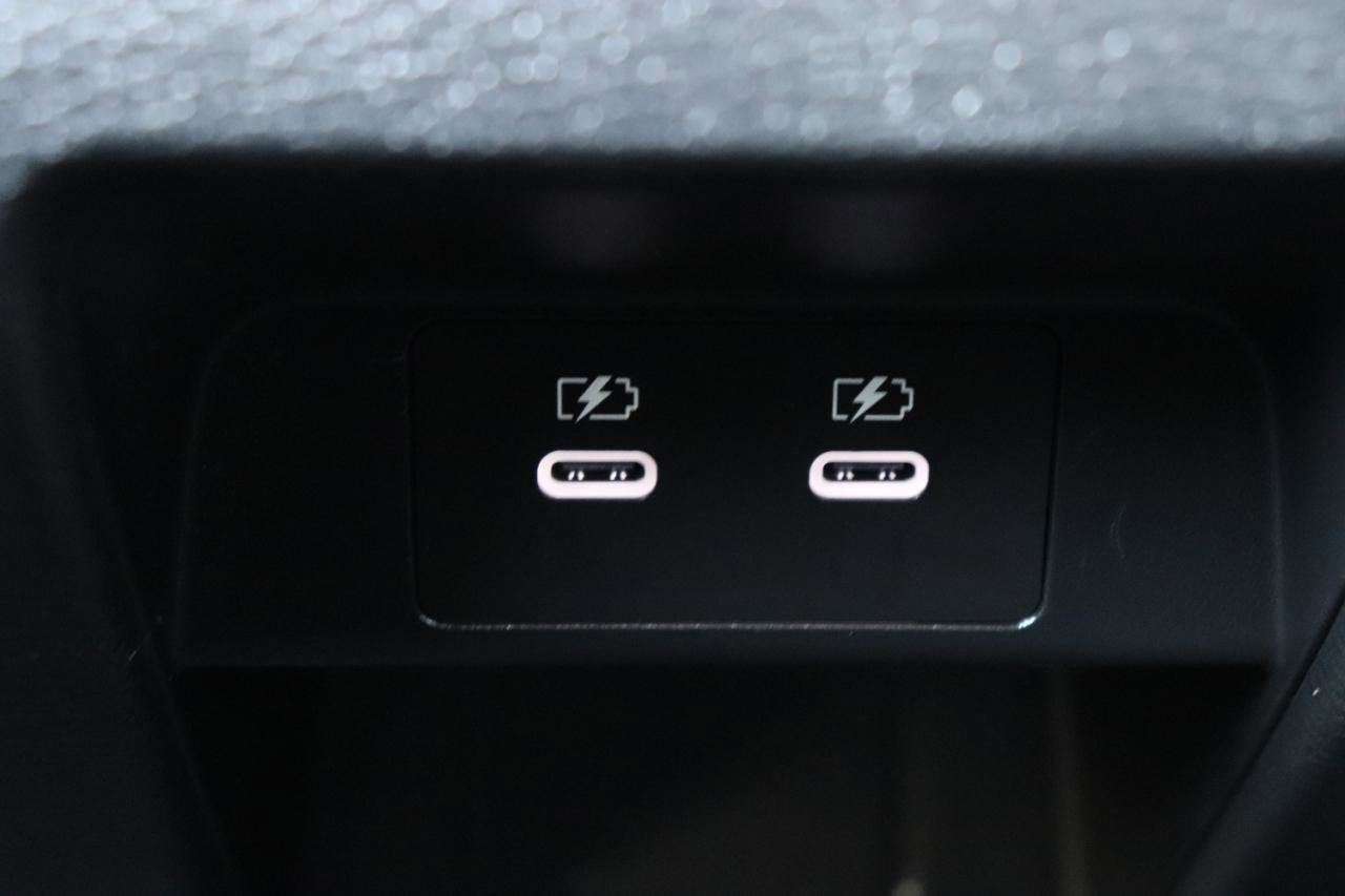 Used 2025 Mitsubishi Outlander SEL FWD image 27