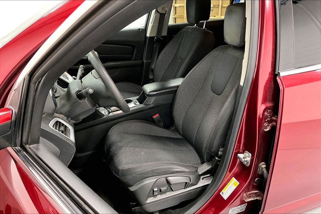 Used 2017 GMC Terrain SLE image 31