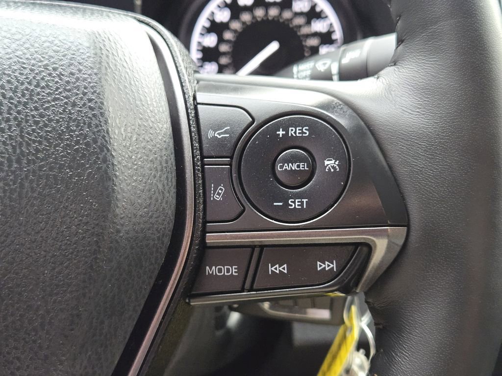 Used 2024 Toyota Camry SE w/ Cold Weather Package FWD image 28