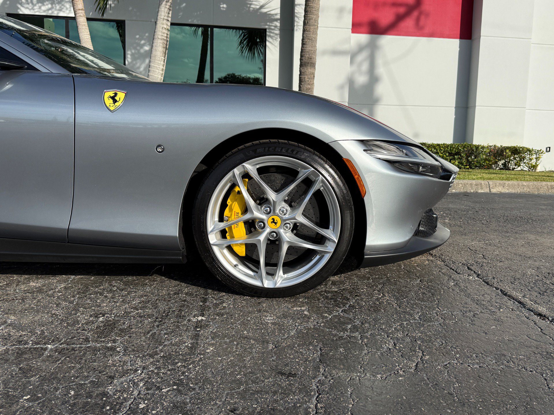 Used 2021 Ferrari Roma RWD image 22