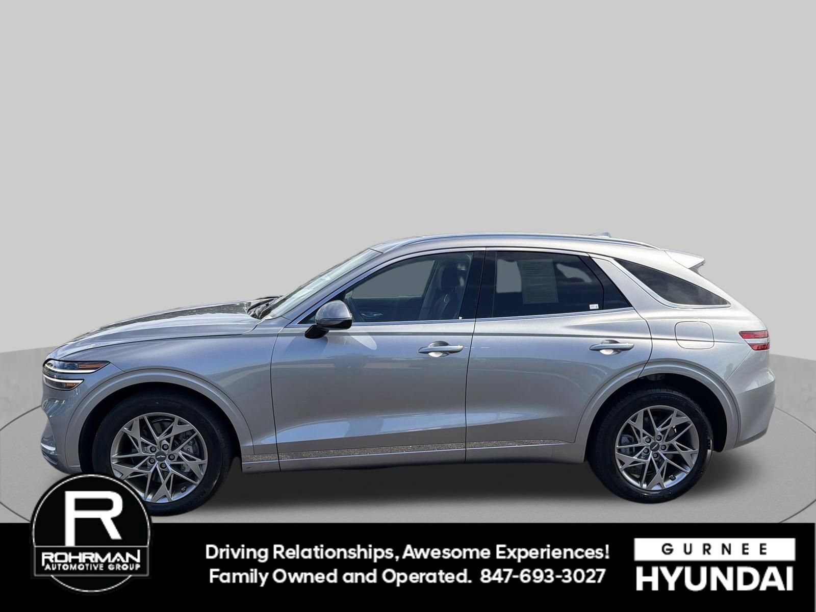 Used 2025 Genesis GV70 2.5T AWD/4WD image 5