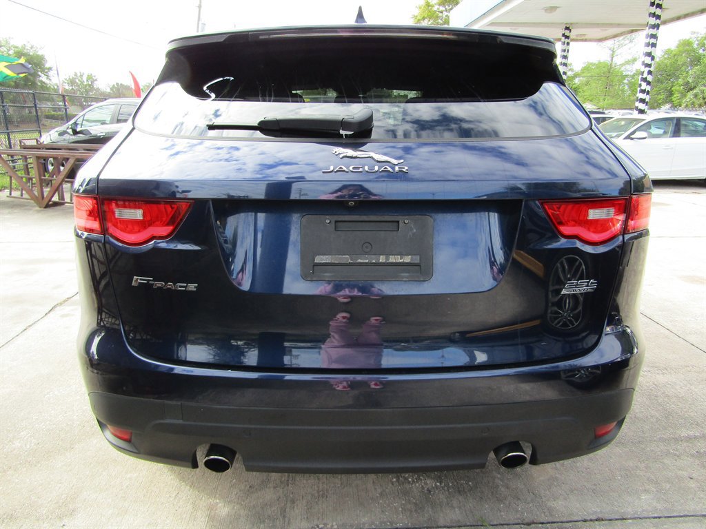 Used 2018 Jaguar F-PACE Prestige AWD/4WD image 3