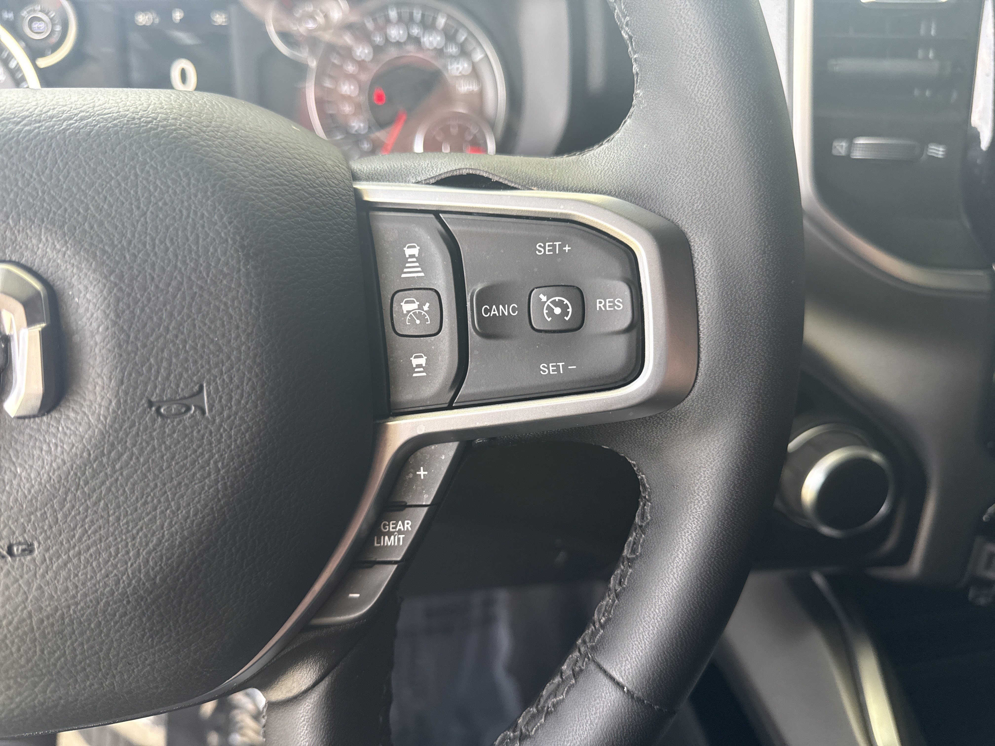 Used 2025 RAM 1500 Big Horn AWD/4WD image 19