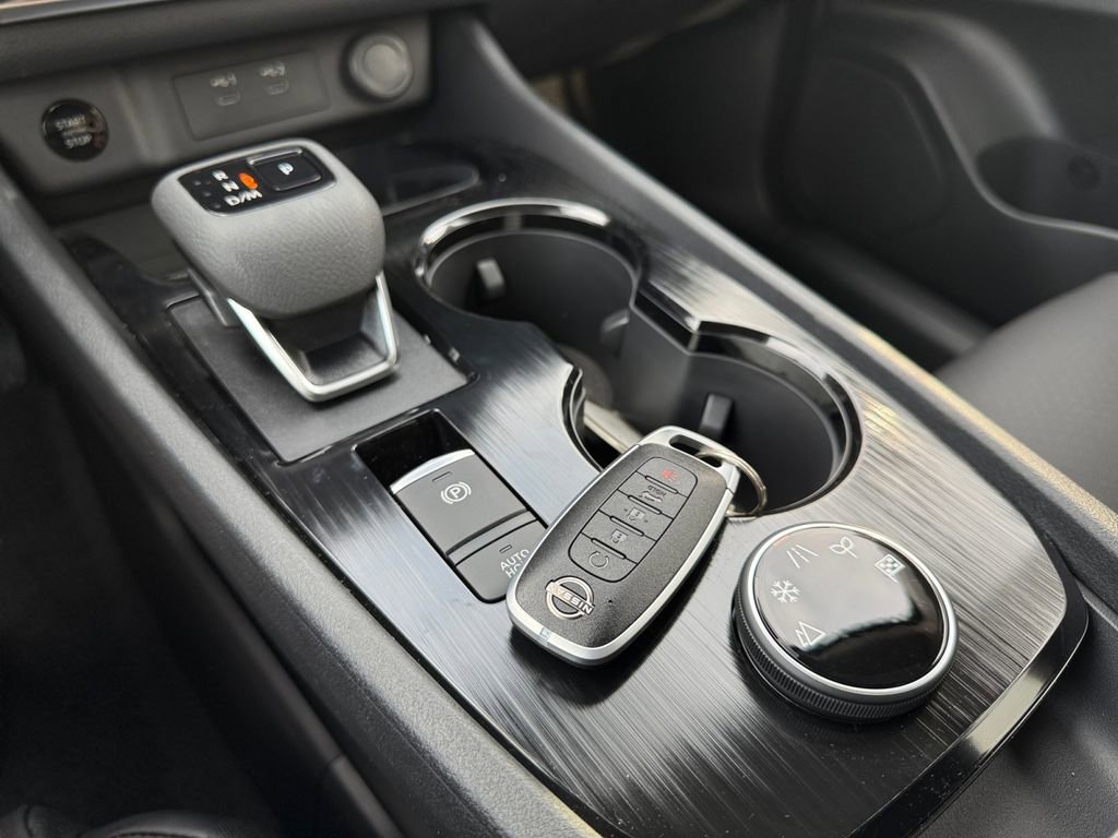New 2026 Nissan Rogue SV image 31