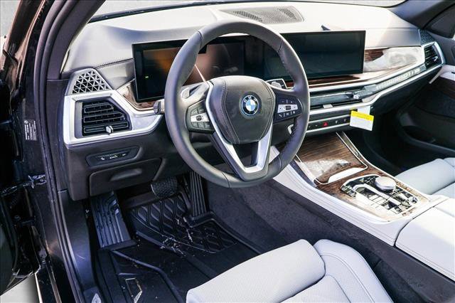 Certified 2025 BMW X5 xDrive50e w/ Parking Assistance Package image 10