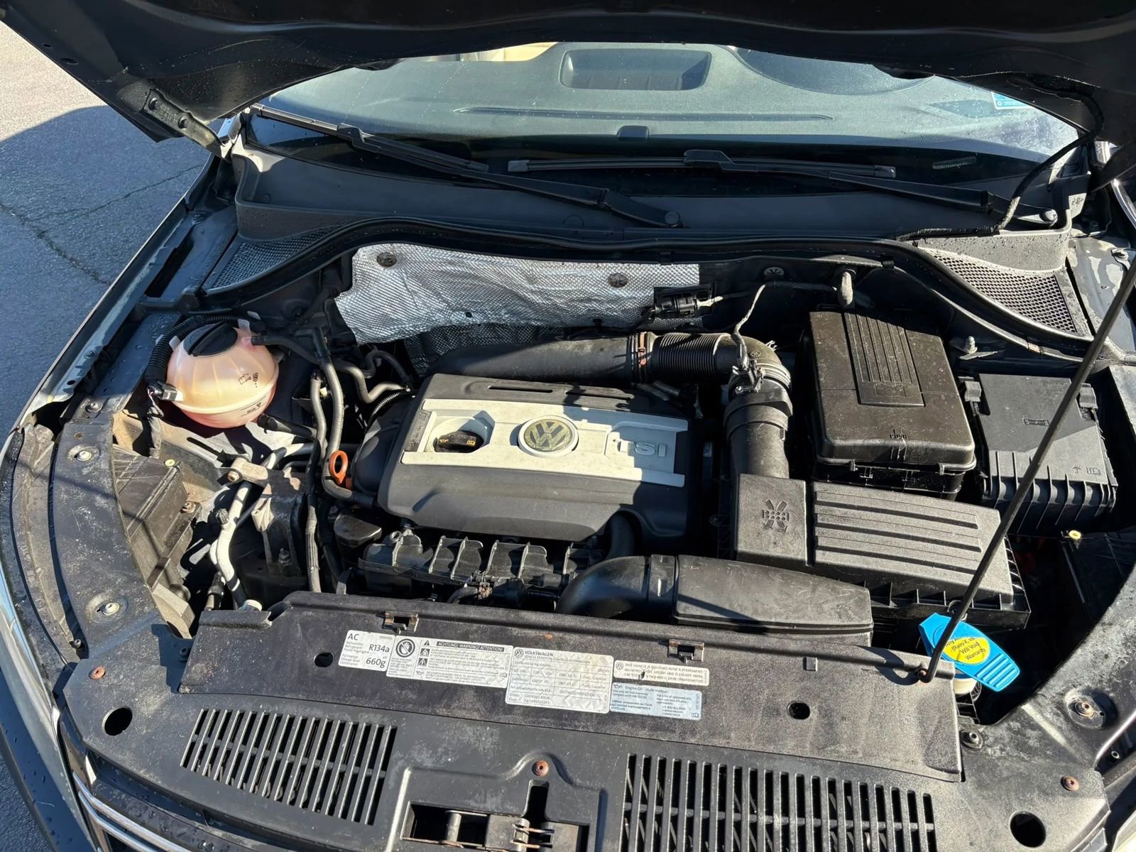 Used 2012 Volkswagen Tiguan SEL image 9