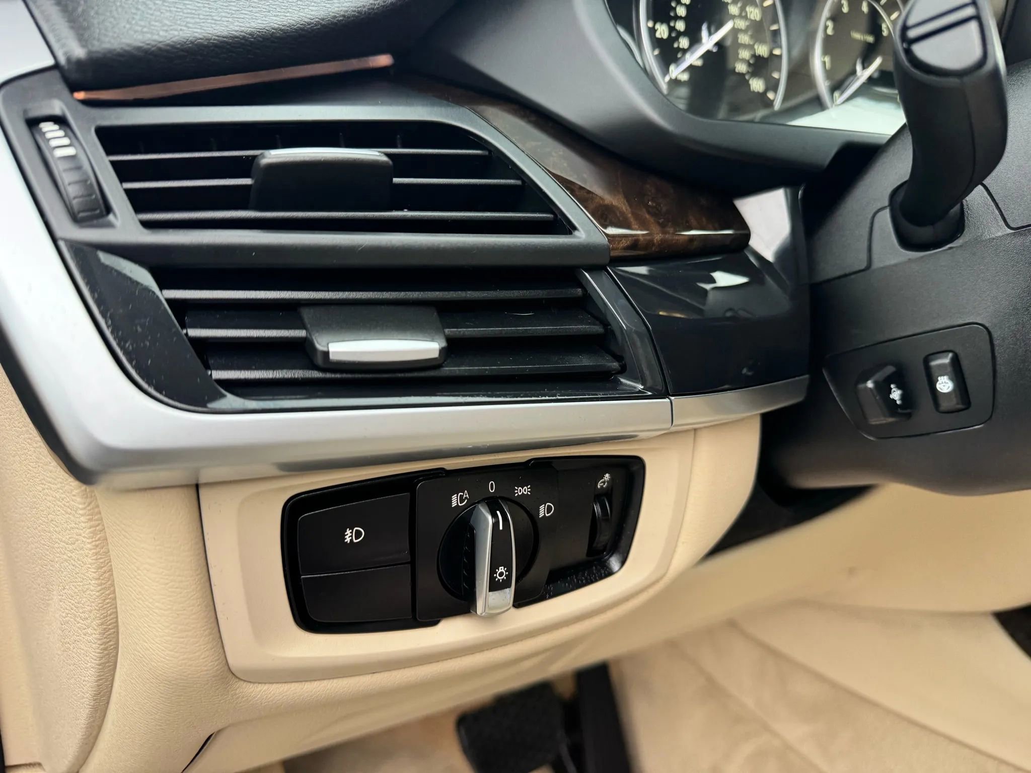 Used 2014 BMW X5 xDrive35i image 29