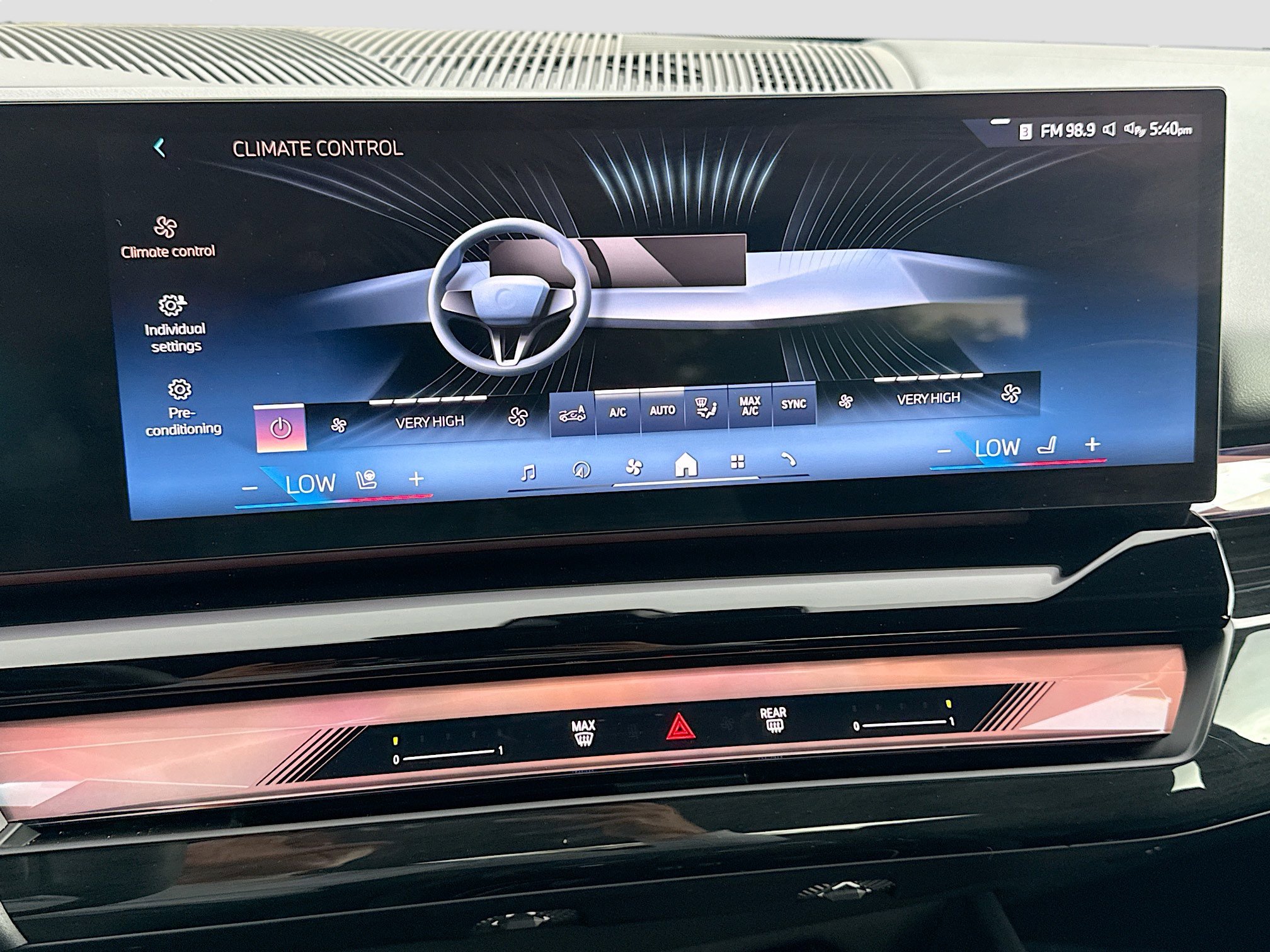 Used 2026 BMW 540i xDrive image 34