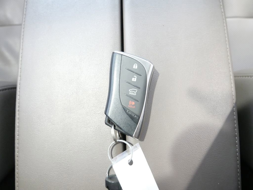 Used 2021 Lexus GX 460 Premium w/ Premium Package image 31