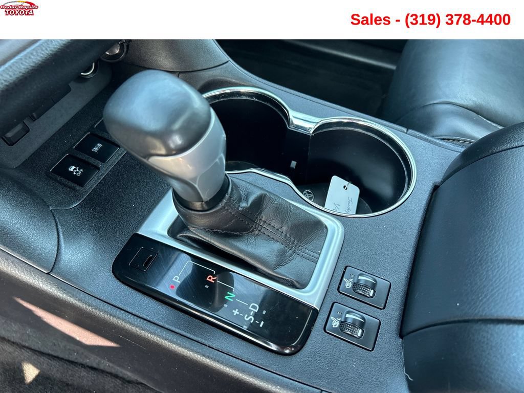 Used 2017 Toyota Highlander XLE w/ Carpet Mat Package AWD/4WD image 22
