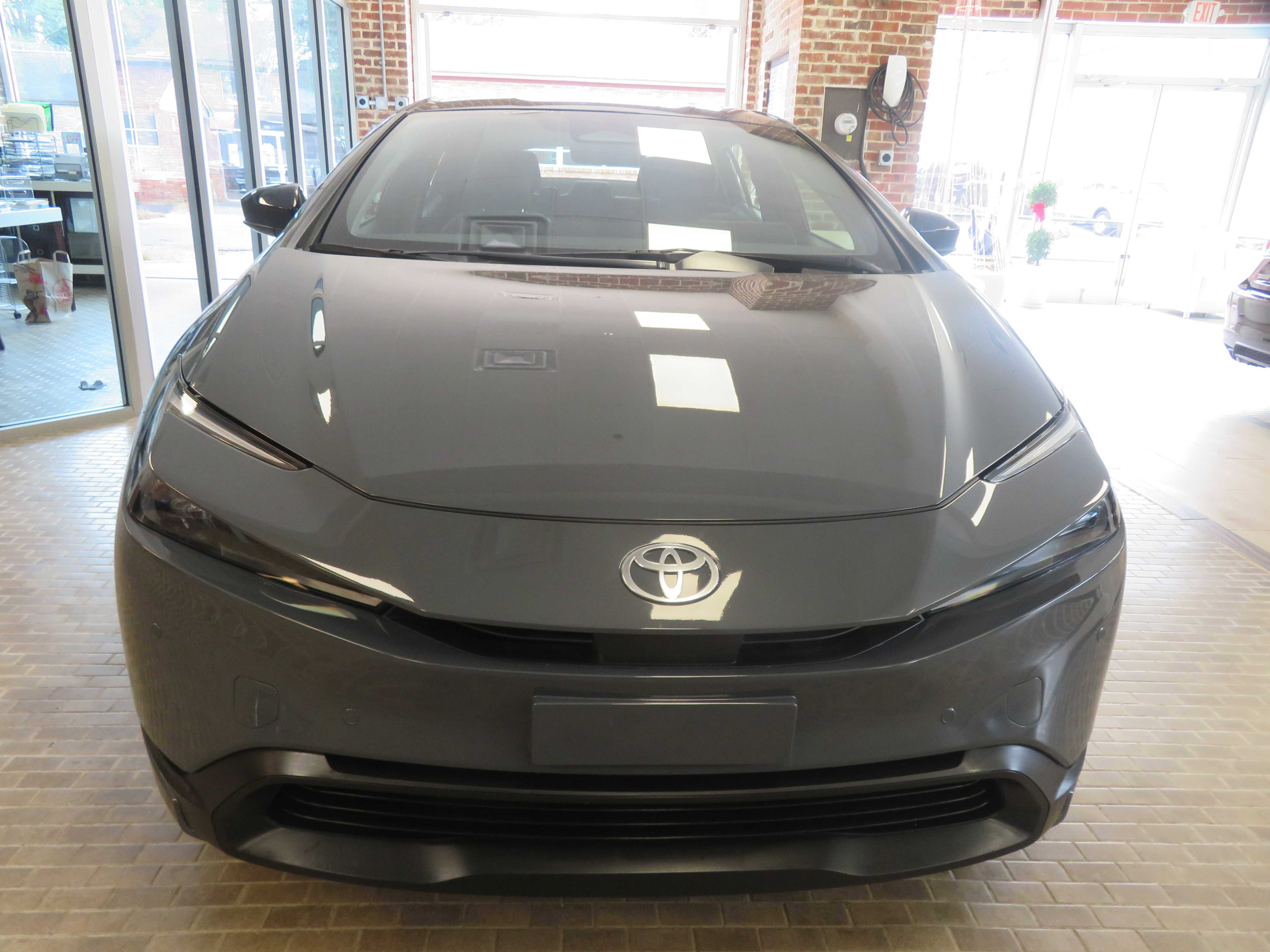 Used 2025 Toyota Prius LE image 52