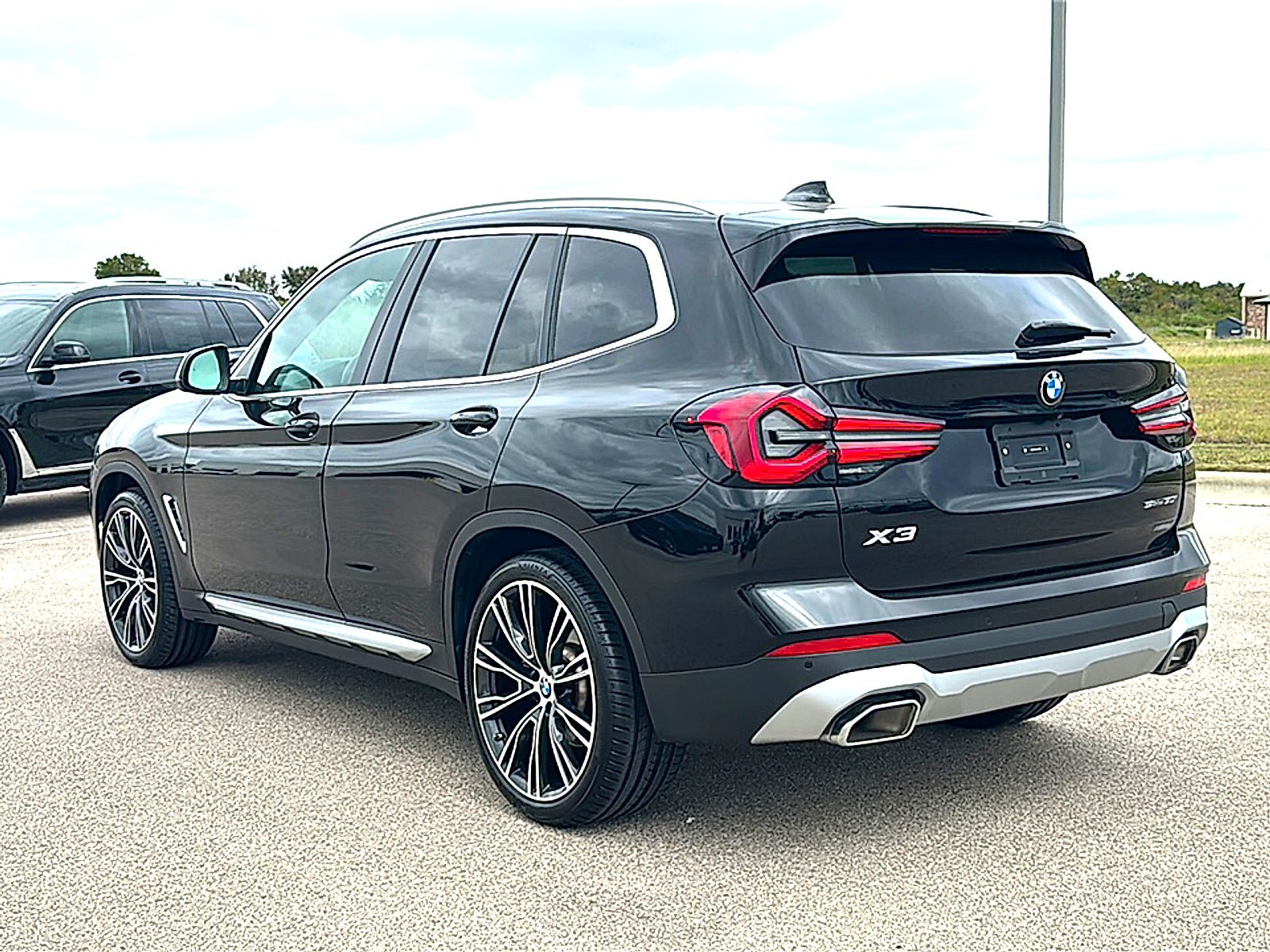 Used 2024 BMW X3 sDrive30i w/ Premium Package RWD image 6
