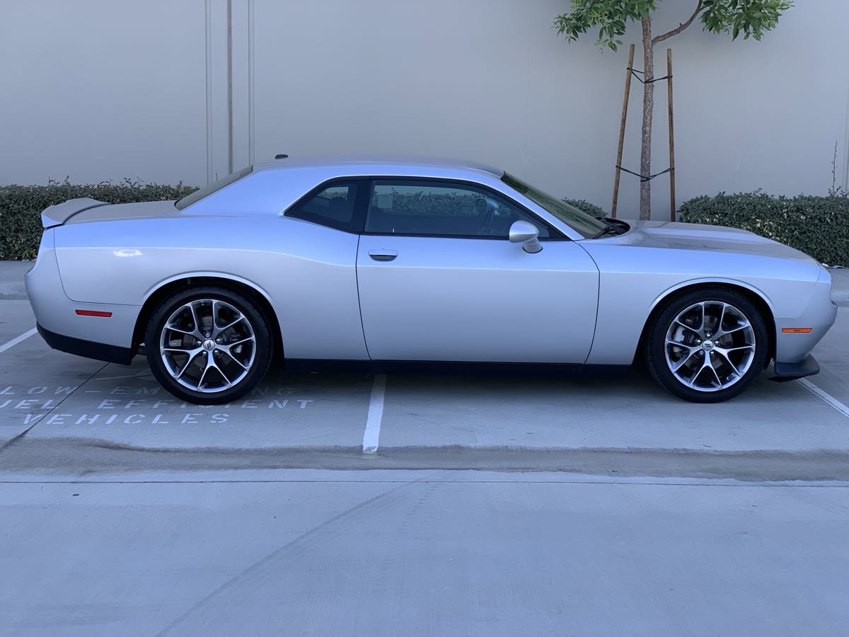 Used 2022 Dodge Challenger GT image 4