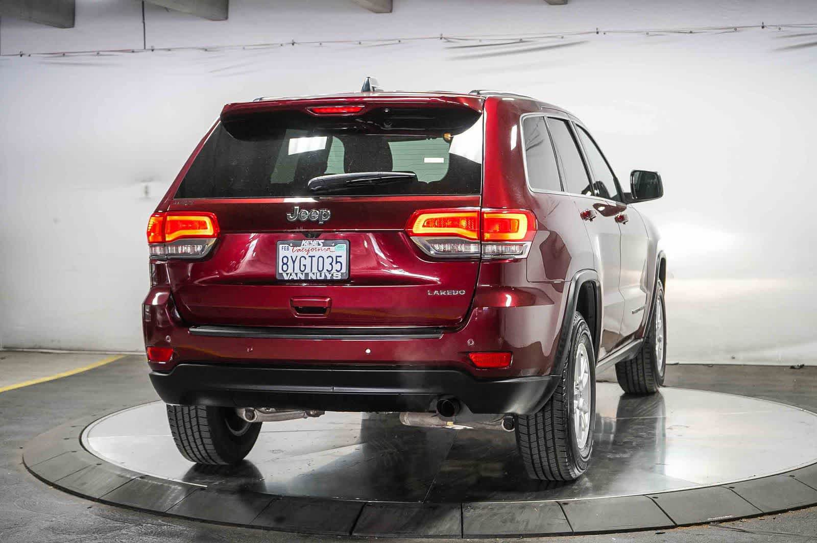 Used 2018 Jeep Grand Cherokee Laredo RWD image 6