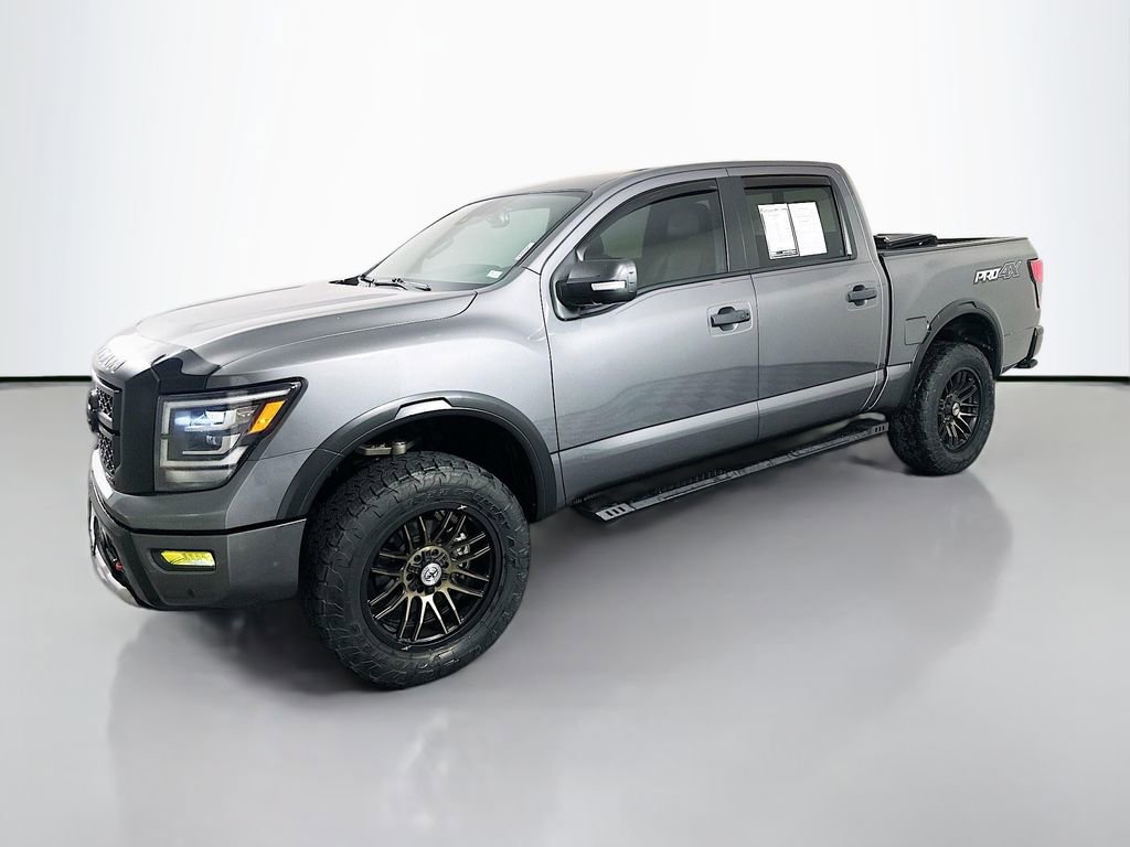 Used 2022 Nissan Titan PRO-4X w/ Pro-4x Convenience Package image 3