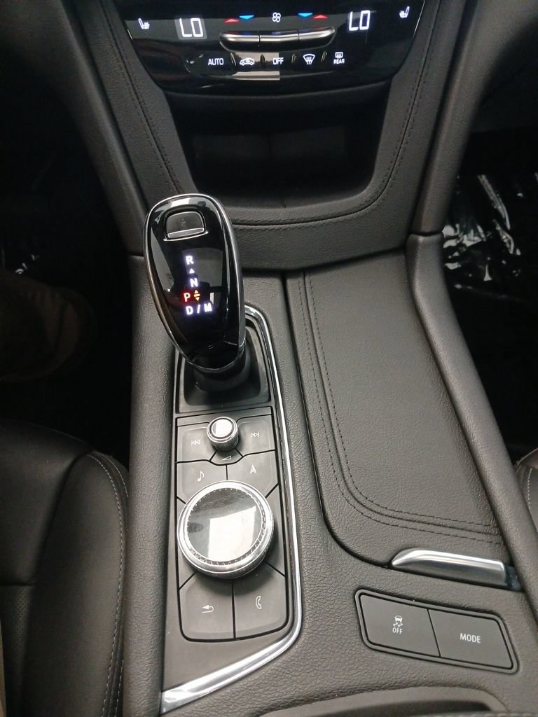 Used 2020 Cadillac XT5 Premium Luxury AWD/4WD image 20