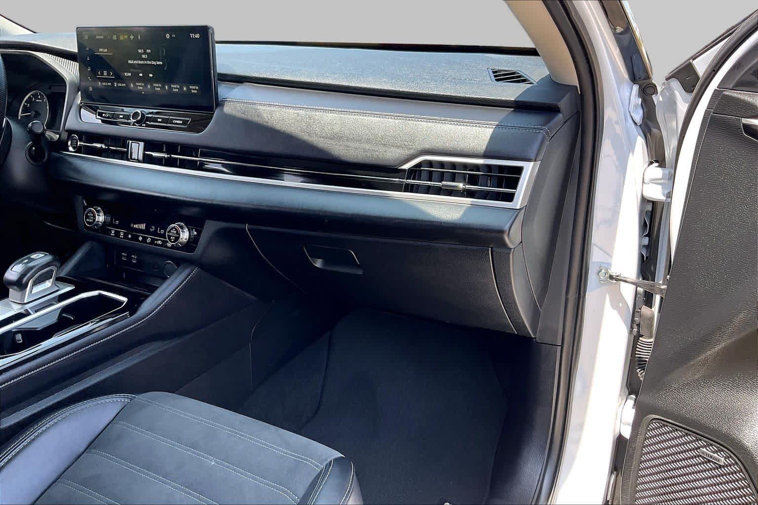Used 2025 Mitsubishi Outlander SE AWD/4WD image 37