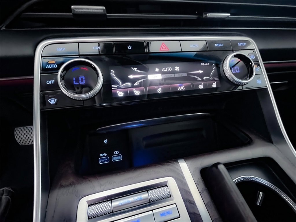Used 2023 Genesis GV80 2.5T w/ Prestige Package image 21