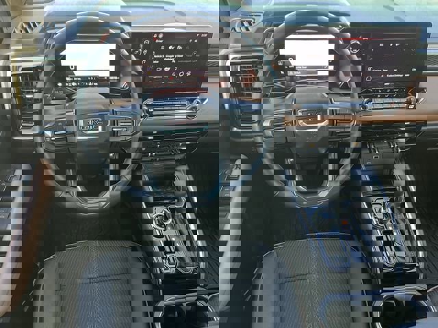 Used 2024 GMC Canyon AT4 image 13