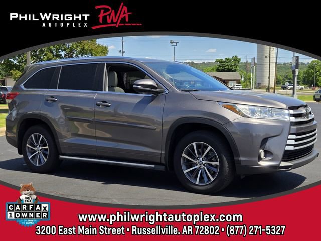 Used 2022 Toyota RAV4 LE FWD image 1