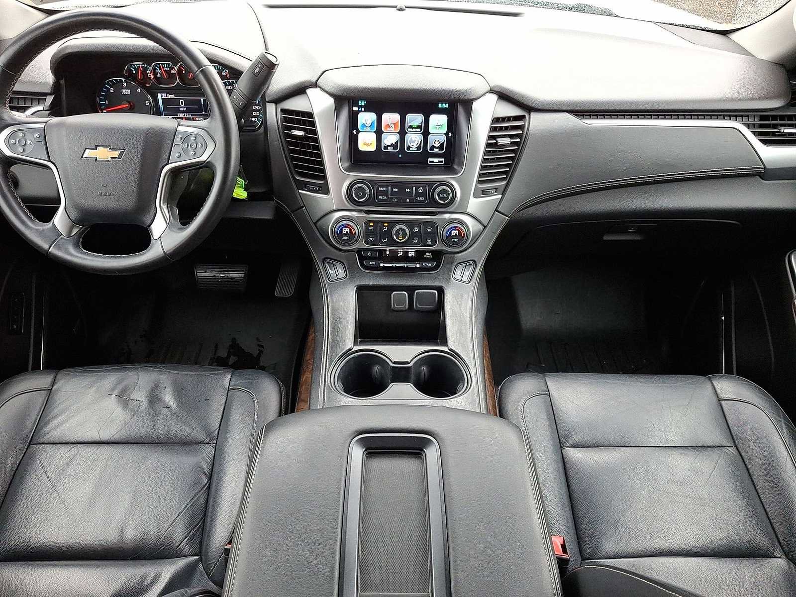 Used 2017 Chevrolet Suburban LT image 11