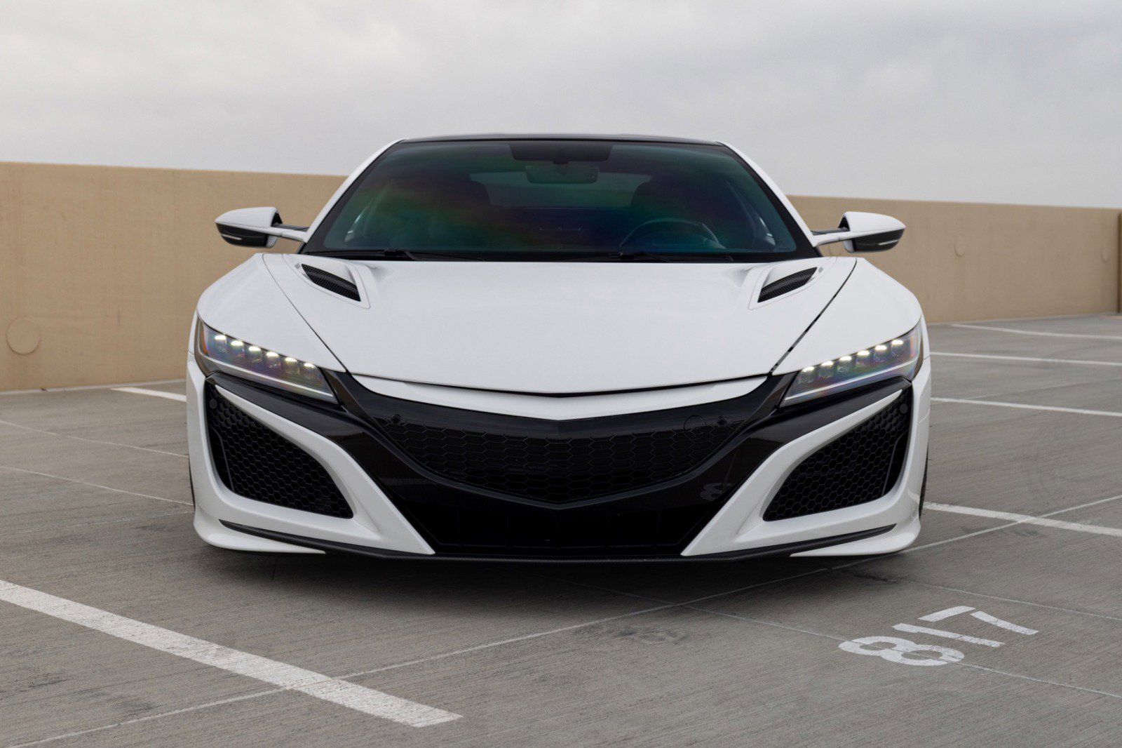 Used 2017 Acura NSX image 2