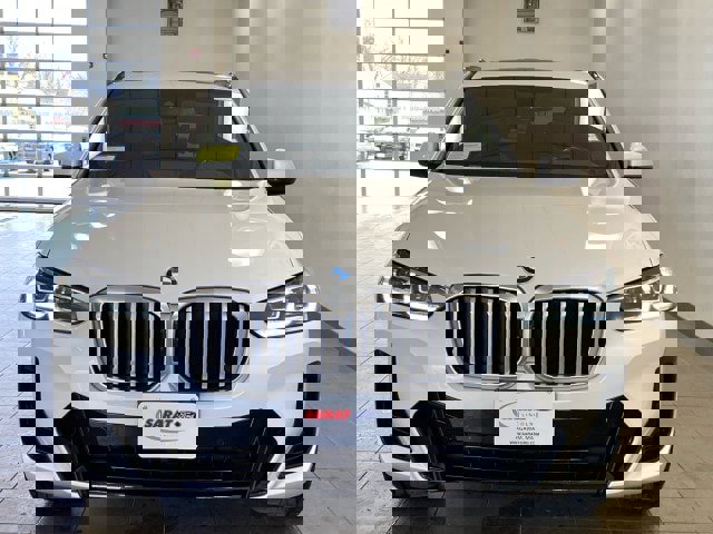 Used 2023 BMW X3 xDrive30i w/ M Sport Package image 3