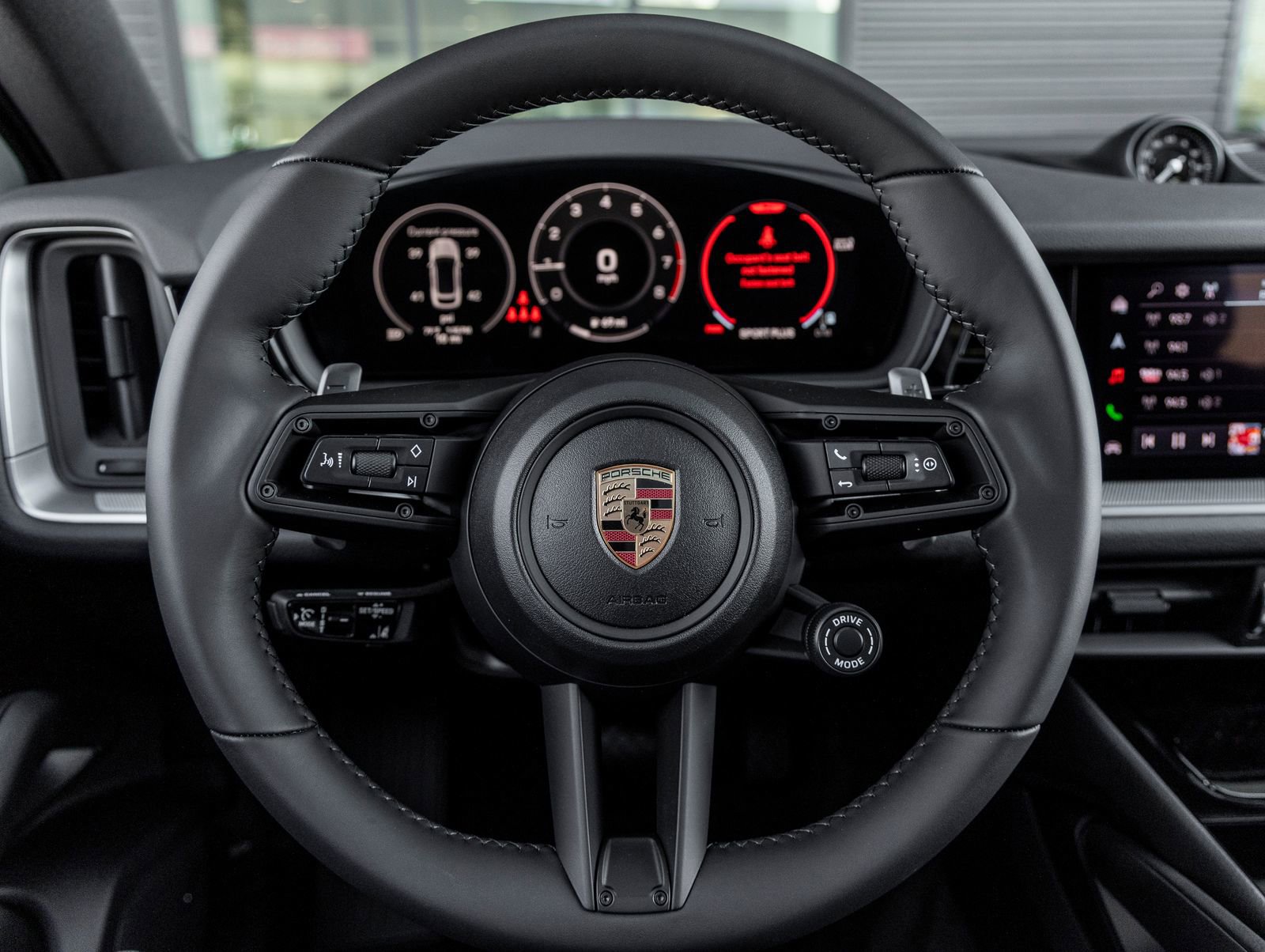 Certified 2026 Porsche Cayenne Coupe image 27