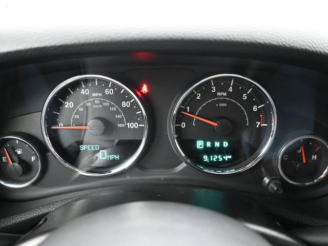 Used 2016 Jeep Wrangler Unlimited Rubicon w/ Connectivity Group image 28