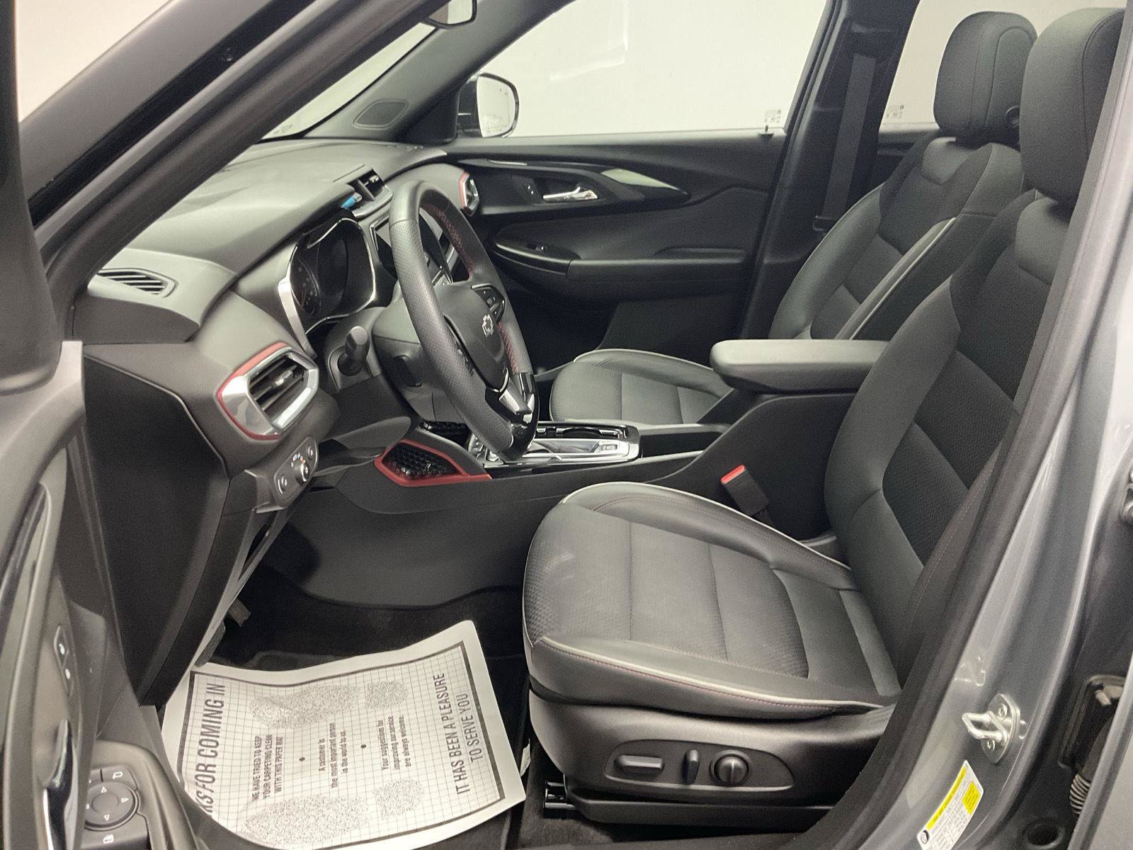 Certified 2023 Chevrolet TrailBlazer RS w/ Sun and Liftgate Package FWD image 12