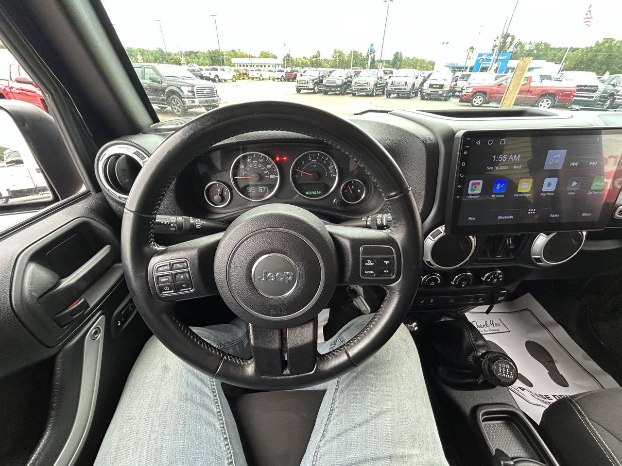 Used 2016 Jeep Wrangler Unlimited Sahara w/ Connectivity Group AWD/4WD image 25