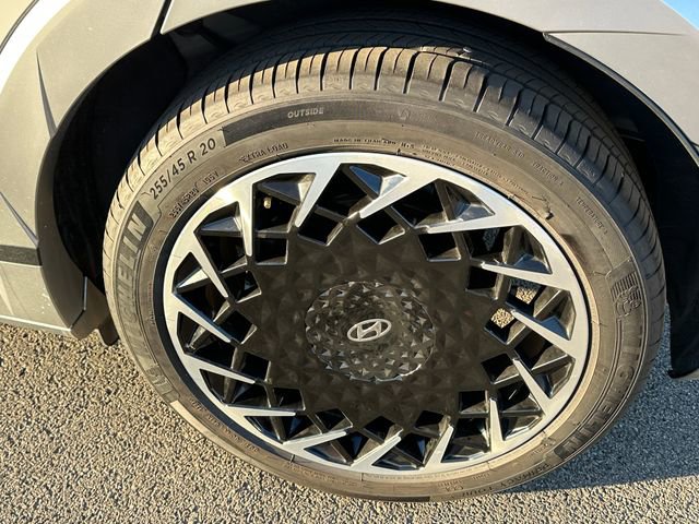 Used 2024 Hyundai Ioniq 5 Limited image 8