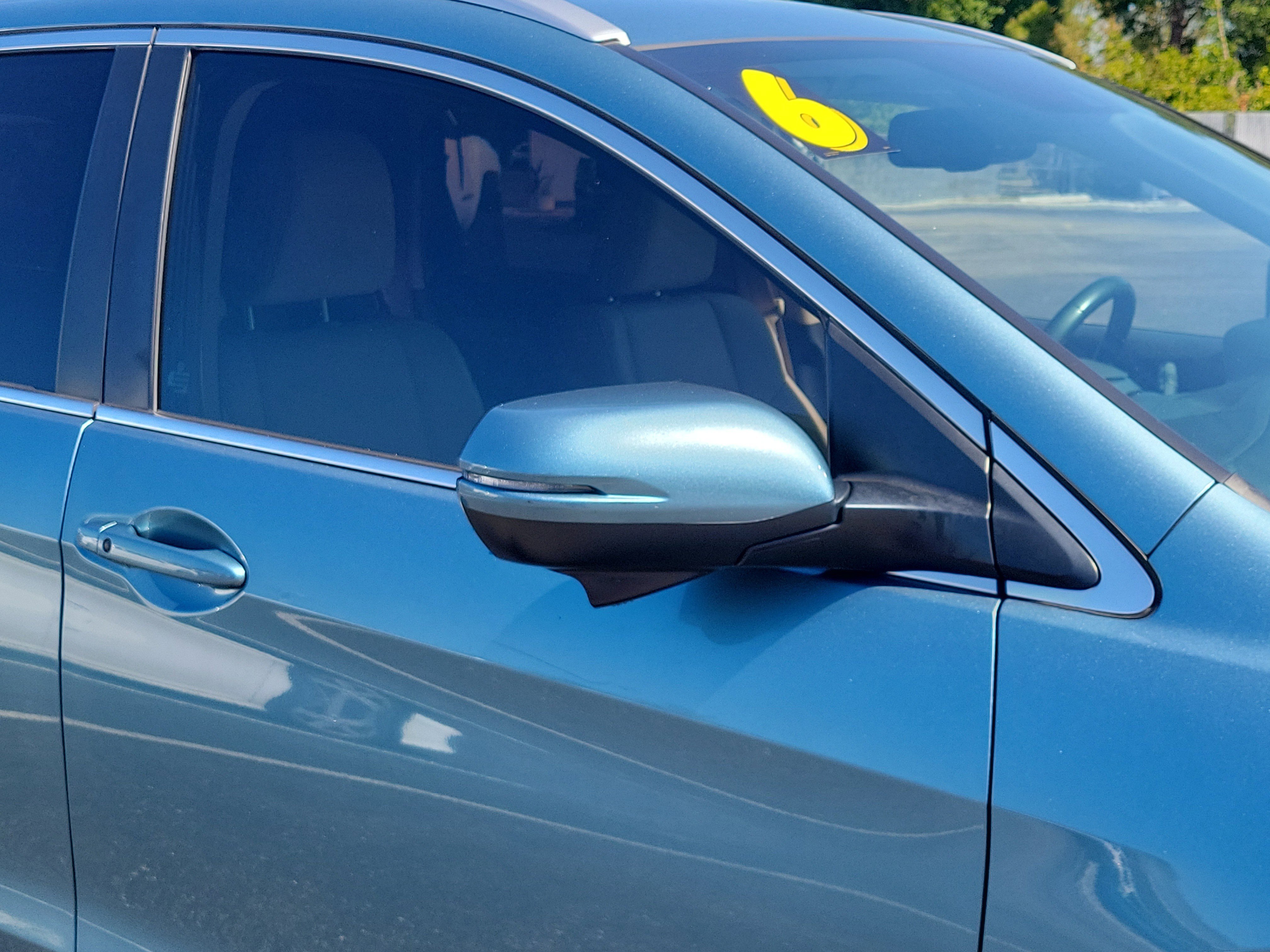 Used 2016 Honda CR-V Touring image 9