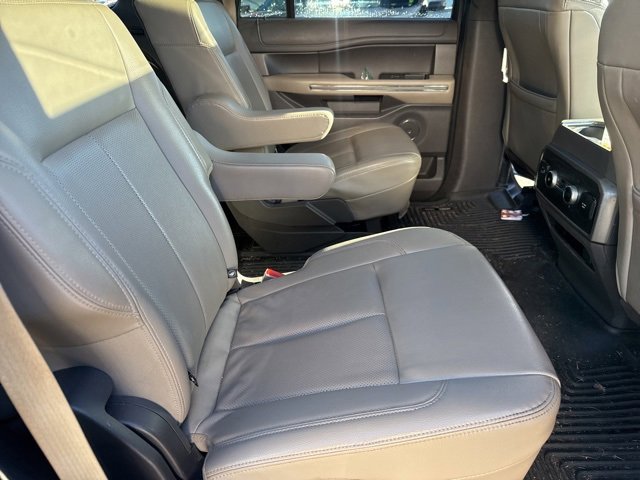 Used 2021 Ford Expedition XLT image 10