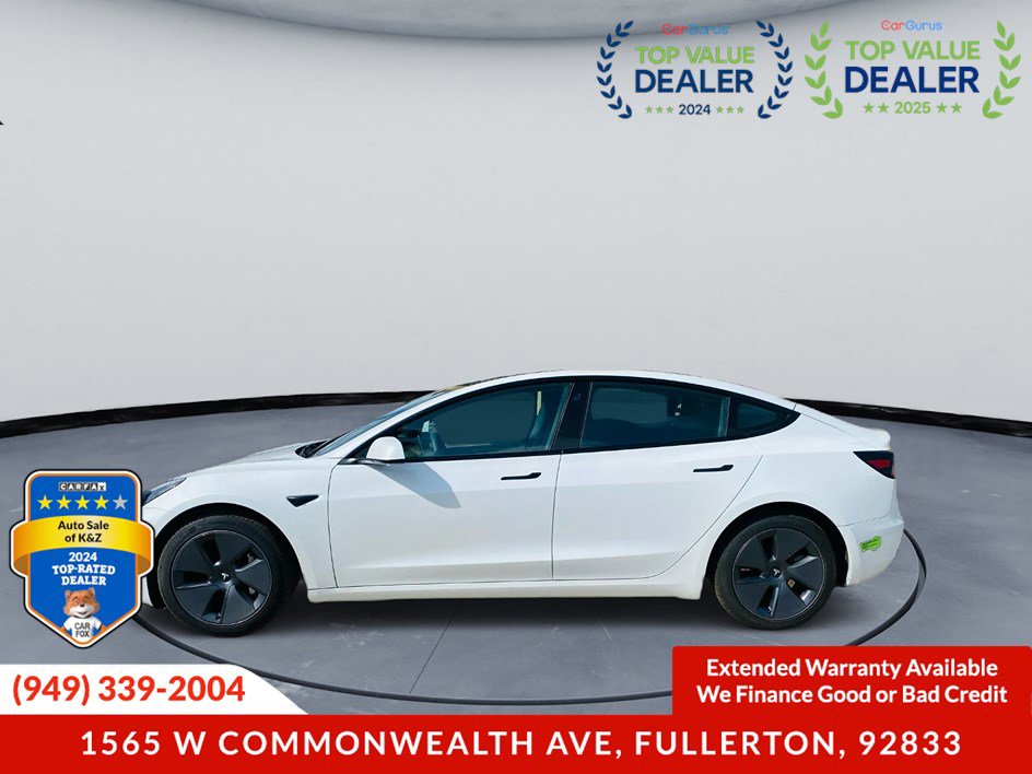 Used 2023 Tesla Model 3 Standard Range image 3