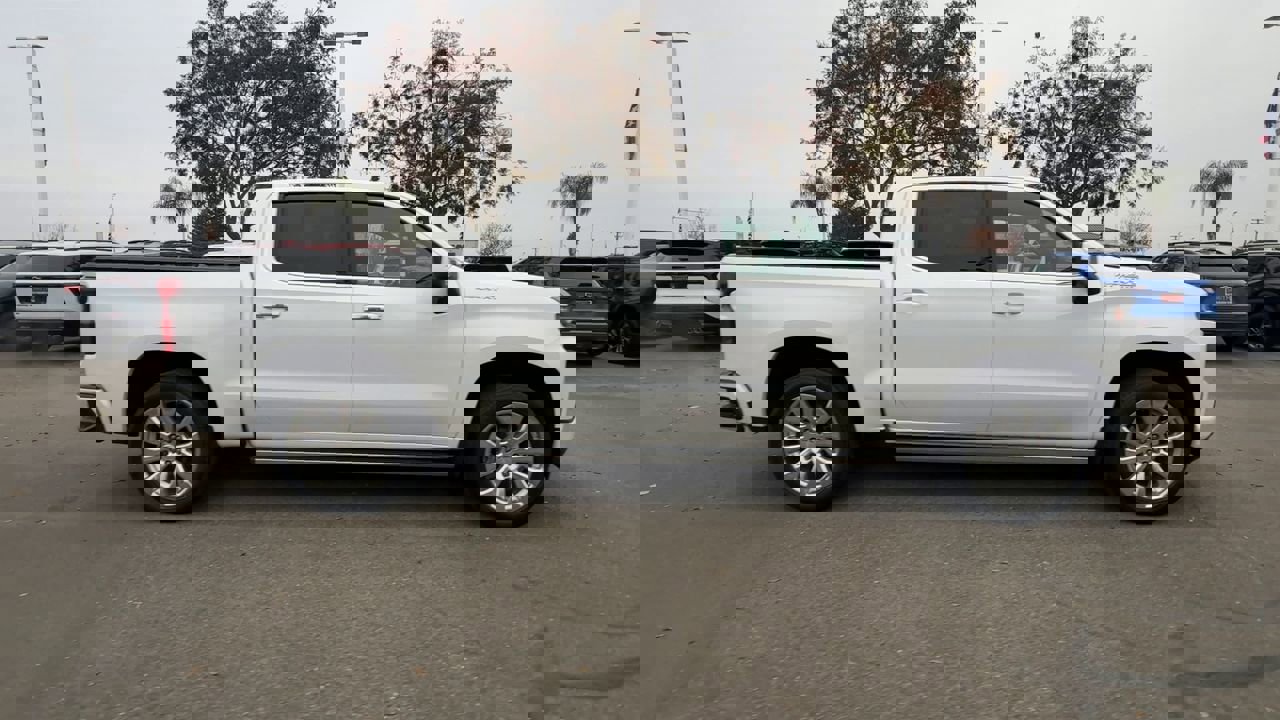 Used 2019 Chevrolet Silverado 1500 High Country w/ Technology Package image 8