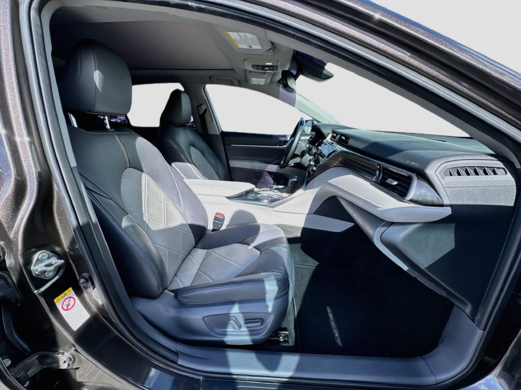 Used 2019 Toyota Camry XLE w/ Driver Assist Package FWD image 28