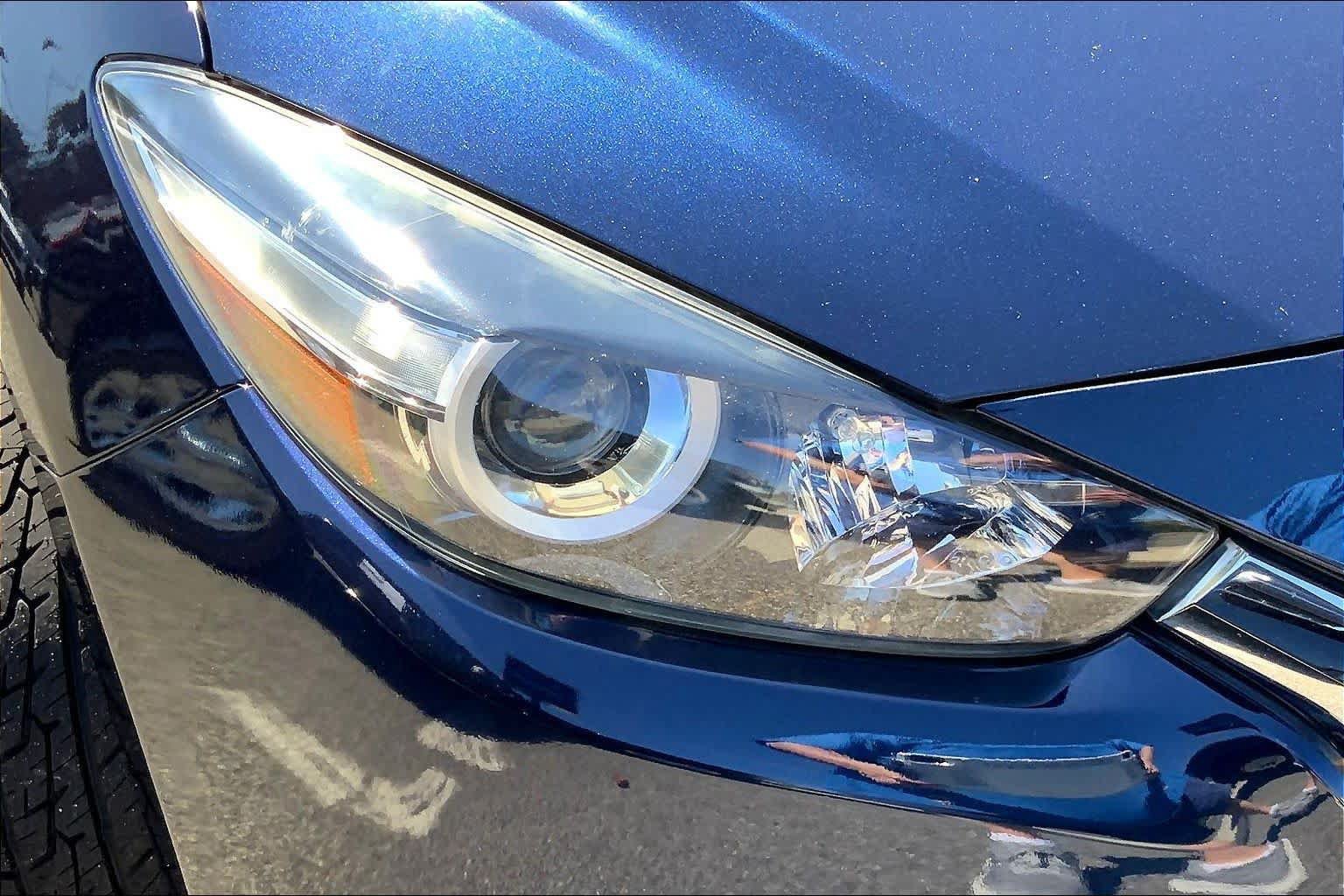 Used 2018 MAZDA MAZDA3 Touring FWD image 26