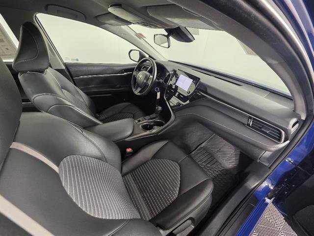 Used 2024 Toyota Camry SE AWD/4WD image 15