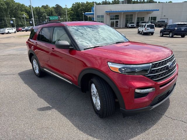 Used 2021 Ford Explorer XLT w/ Equipment Group 202A RWD image 4