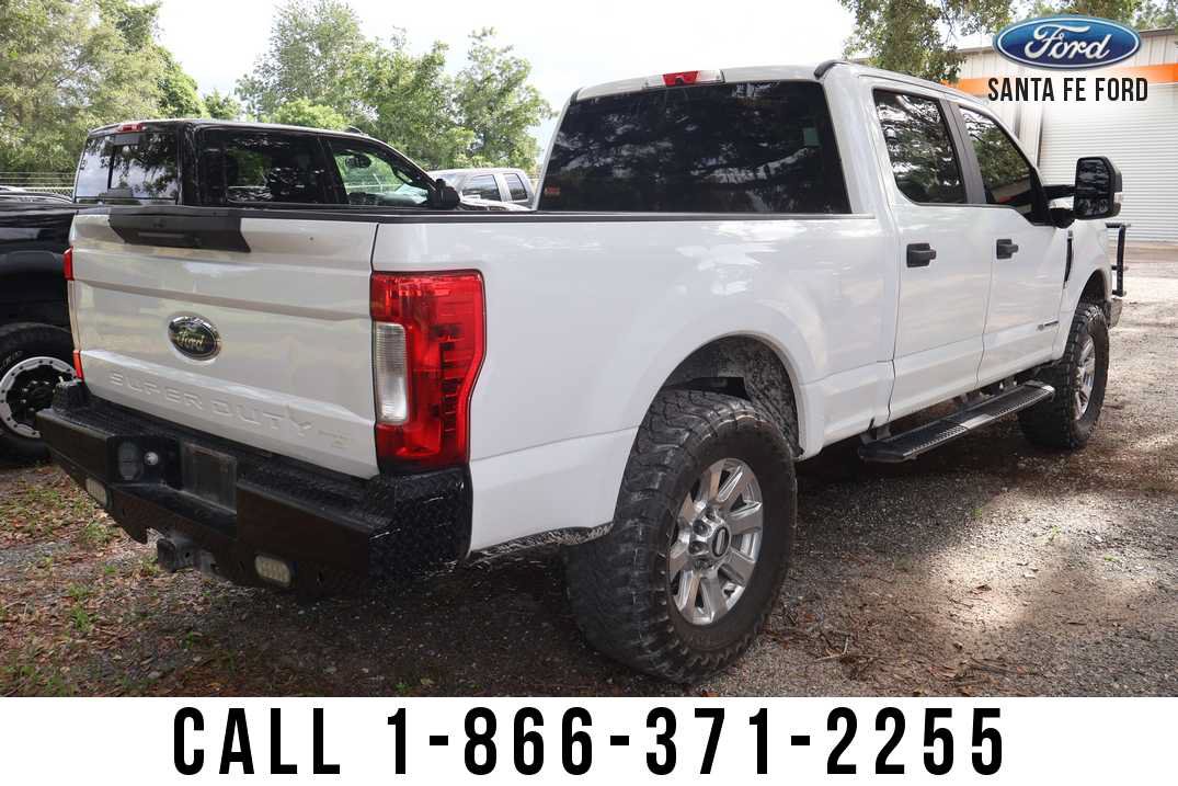 Used 2017 Ford F250 XL w/ STX Appearance Package AWD/4WD image 4