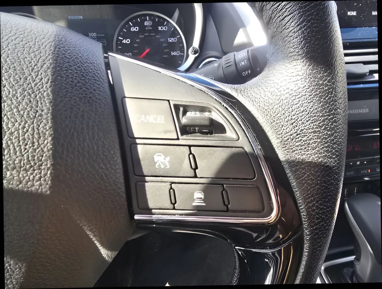 Used 2024 Mitsubishi Eclipse Cross SEL image 24