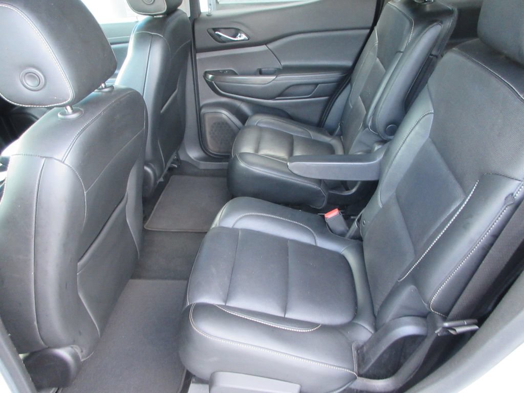 Certified 2019 GMC Acadia SLT AWD/4WD image 15