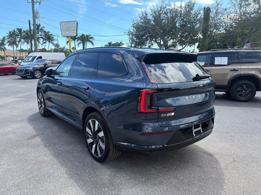 Used 2025 Volvo EX90 Ultra AWD/4WD image 3