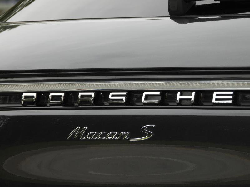 Used 2020 Porsche Macan S AWD/4WD image 11