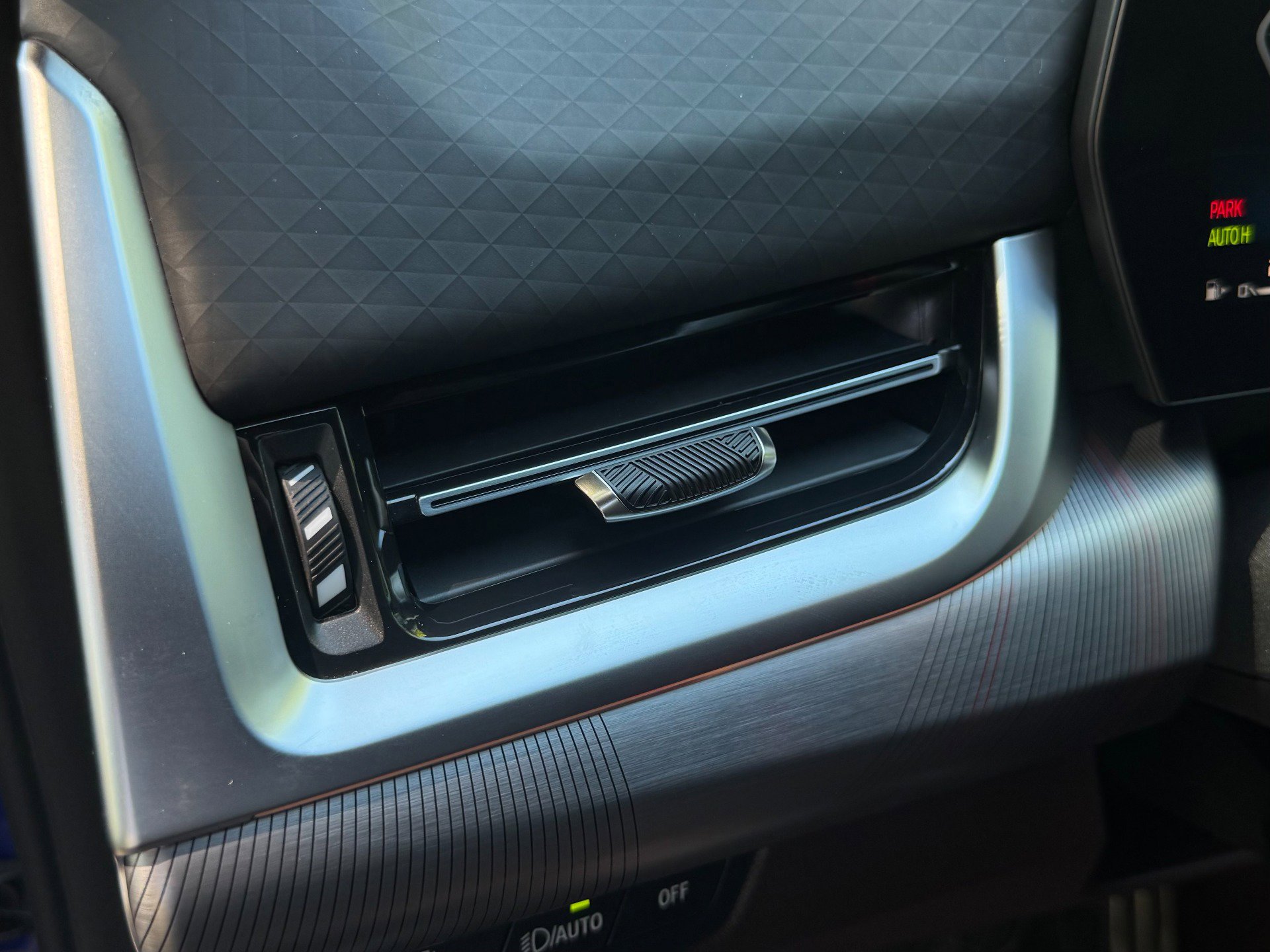 Used 2024 BMW X2 M35i image 21